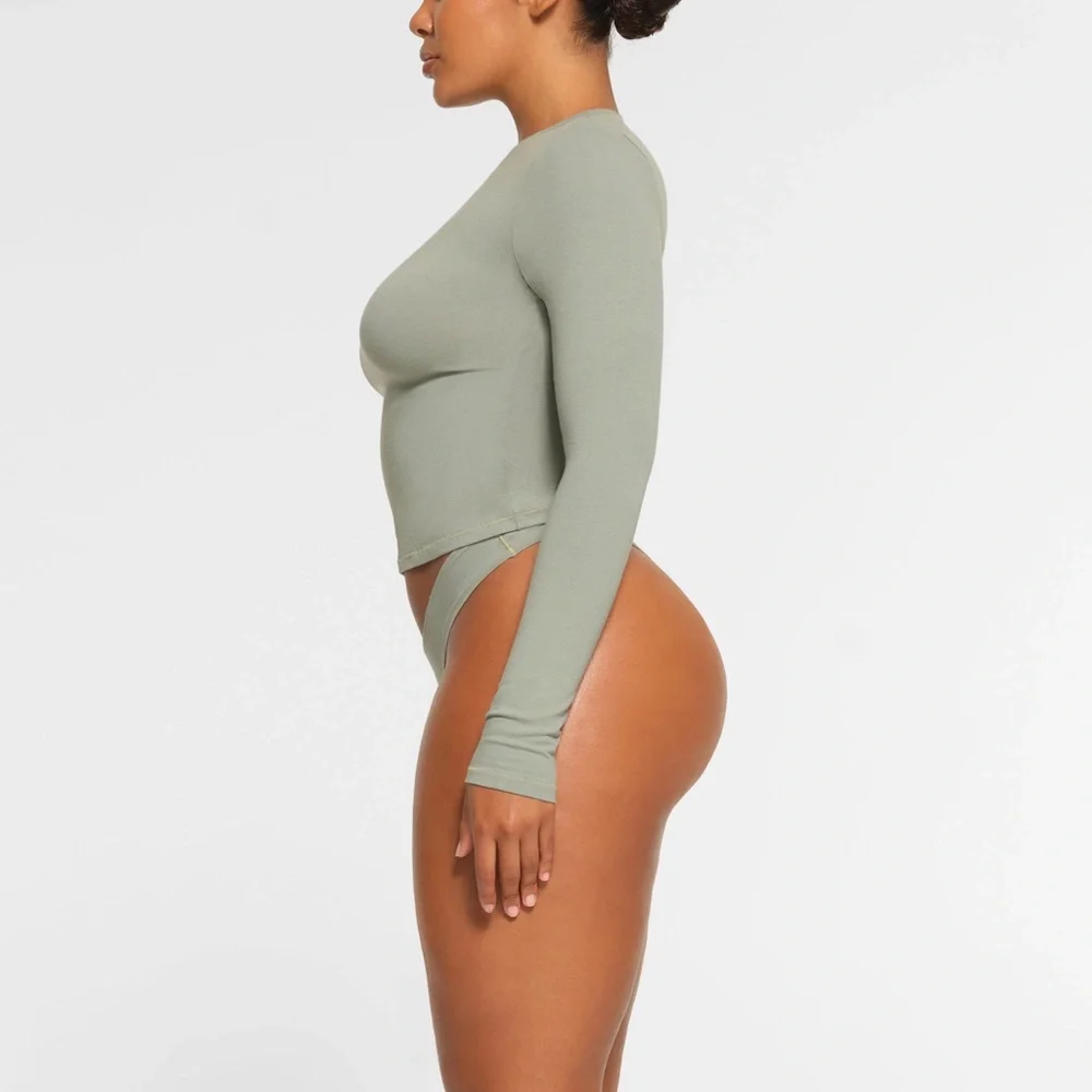 SKIMS Cotton Jersey Long Sleeve T-Shirt - Picture 2 of 5